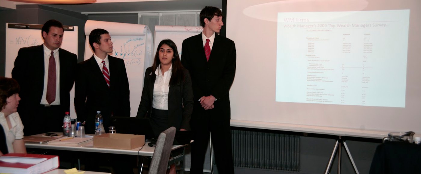Swiss Finance Academy participants presenting their work